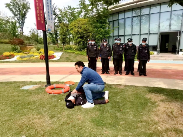 1652151381938228.png (5DIW1S7COV_BZKJ{LKR@B9.png